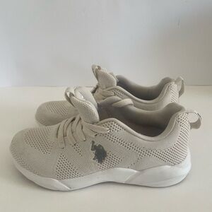 U.S. Polo Assn. Cream Sneakers Size7.